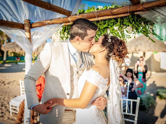 La boda de Rodrigo y Adriana en Mazatlán, Sinaloa 30
