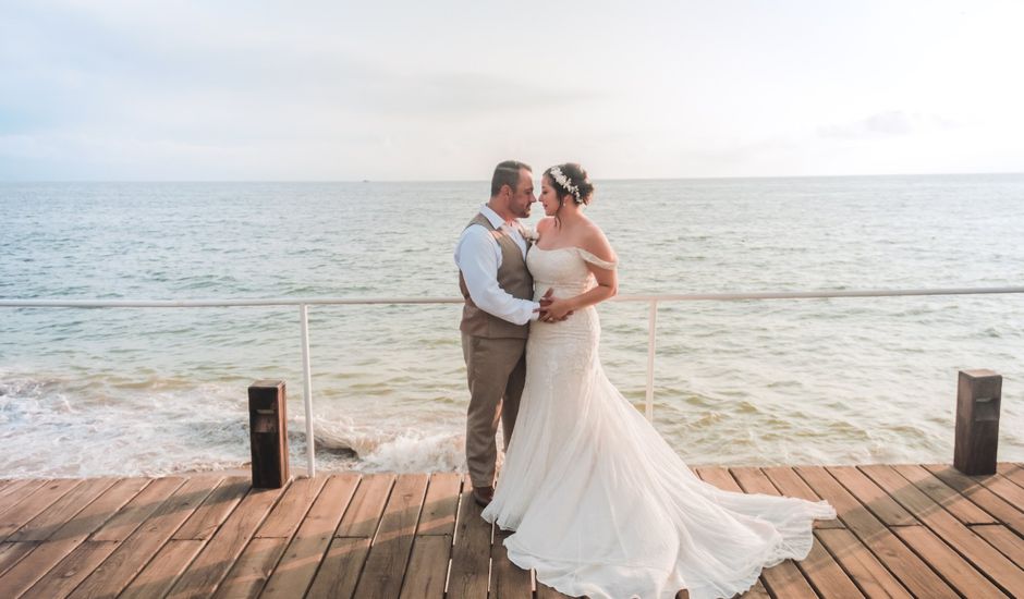 La boda de Luis Armando  y Victoria  en Puerto Vallarta, Jalisco