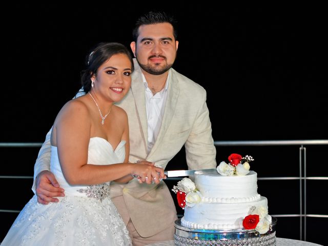 La boda de Jorge y Alejandra en Mazatlán, Sinaloa 35