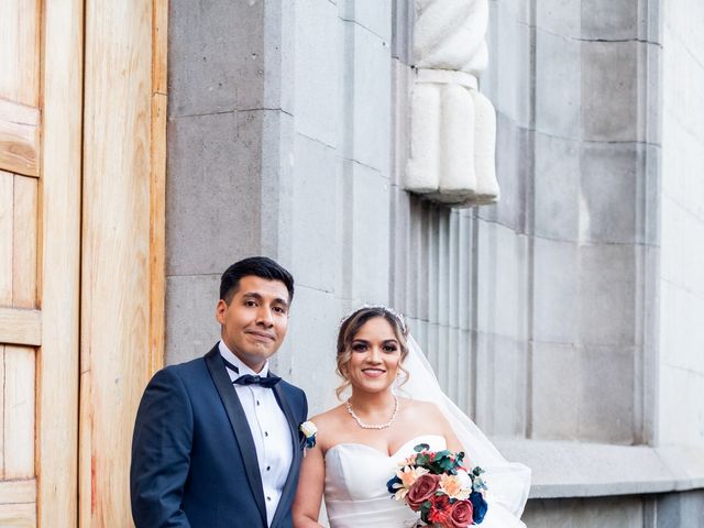 La boda de Omar y Rubi en Gustavo A. Madero, Ciudad de México 33