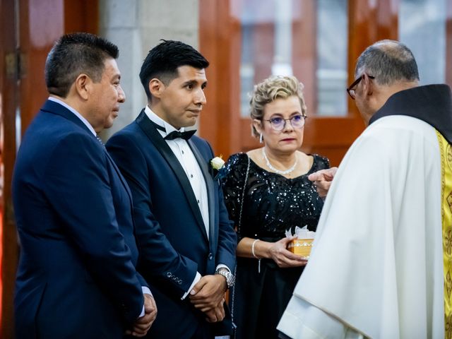 La boda de Omar y Rubi en Gustavo A. Madero, Ciudad de México 36
