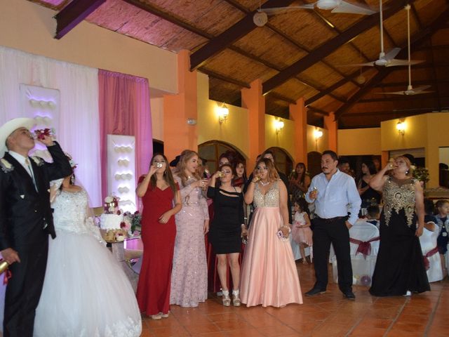 La boda de Arturo y Esmeralda en Matamoros, Tamaulipas 24