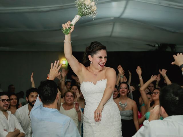 La boda de Marco y Ana en Tequesquitengo, Morelos 75