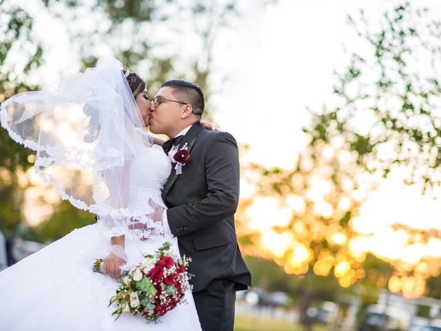 La boda de Adrian y Azereth en León, Guanajuato 8