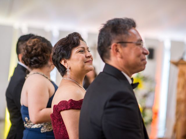 La boda de Adrian y Azereth en León, Guanajuato 19
