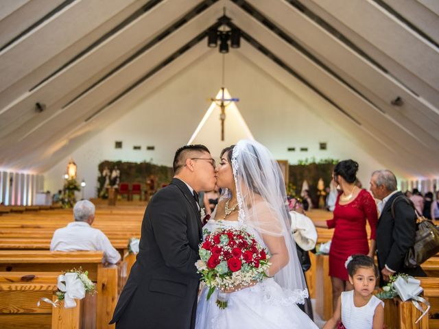 La boda de Adrian y Azereth en León, Guanajuato 26