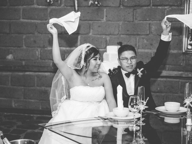 La boda de Adrian y Azereth en León, Guanajuato 37