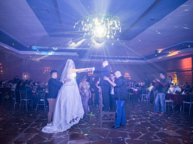 La boda de Adrian y Azereth en León, Guanajuato 38