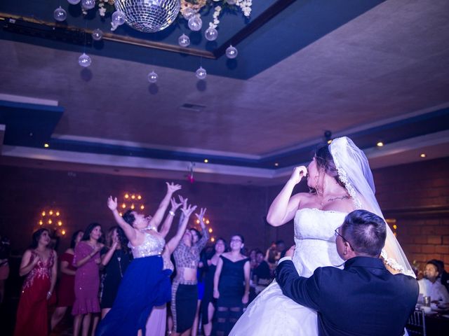 La boda de Adrian y Azereth en León, Guanajuato 39