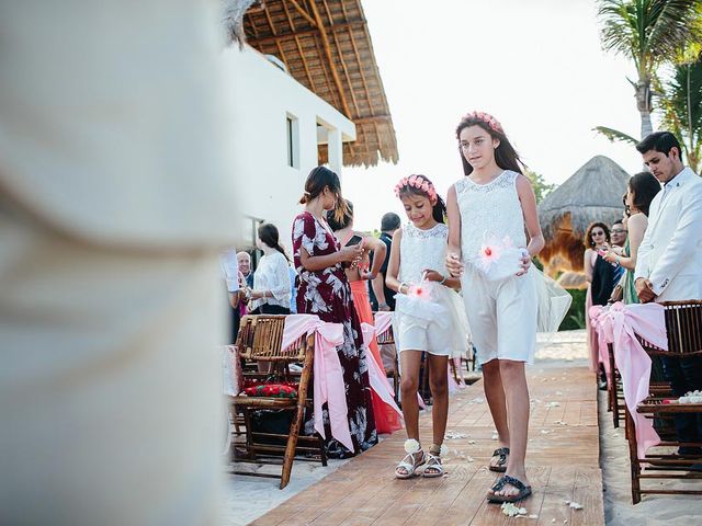 La boda de Mauricio y Gaby en Playa del Carmen, Quintana Roo 23