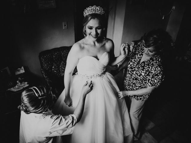 La boda de Martin y Karlita en Parras, Coahuila 18