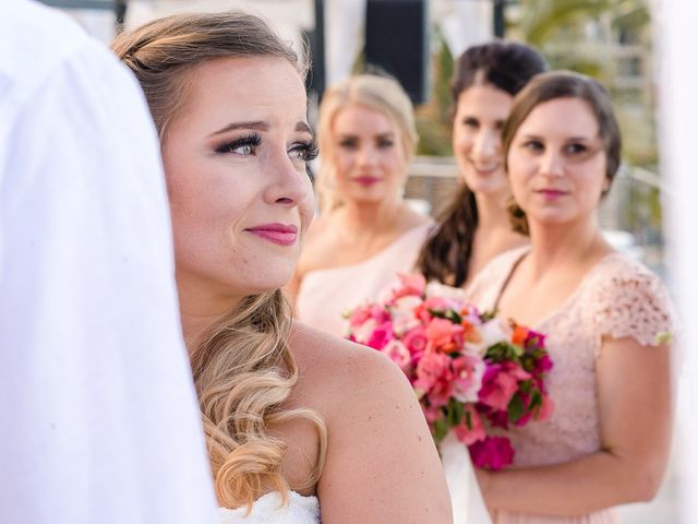 La boda de Brian y Meredith en Cabo San Lucas, Baja California Sur 36