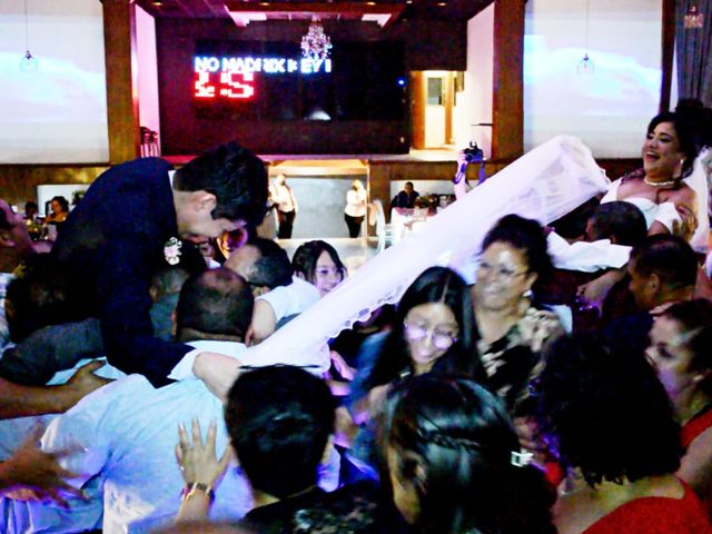 La boda de Sergio y Brenda  en Iztapalapa, Ciudad de México 15
