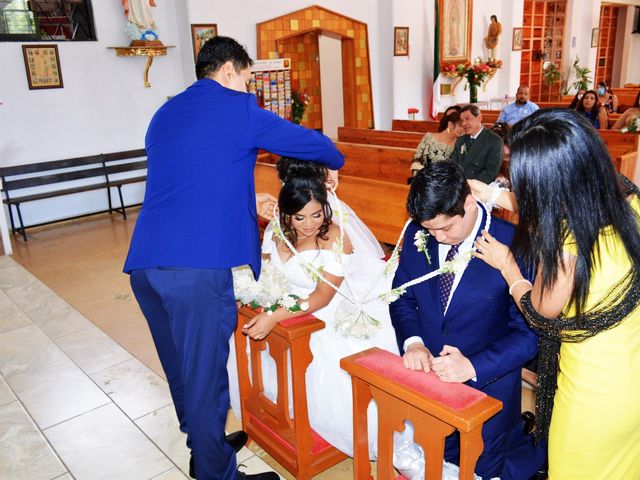 La boda de Sergio y Brenda  en Iztapalapa, Ciudad de México 16