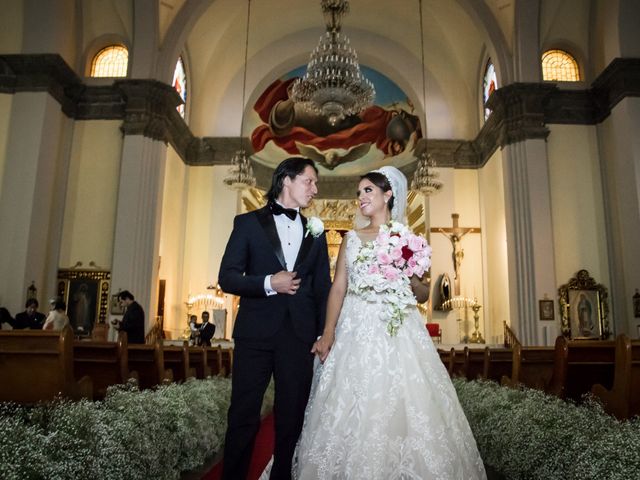 La boda de Héctor y Saridandy en San Andrés Cholula, Puebla 3