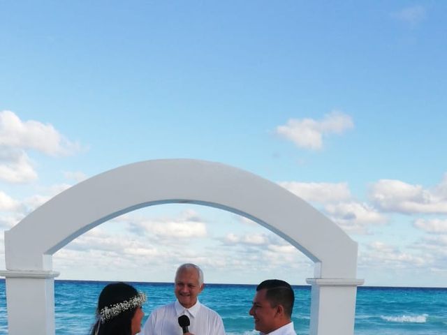 La boda de Dania y Eduardo  en Cancún, Quintana Roo 3