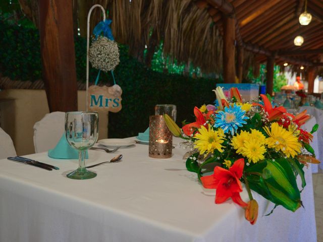 La boda de Tim y Jessy en Ixtapa Zihuatanejo, Guerrero 70