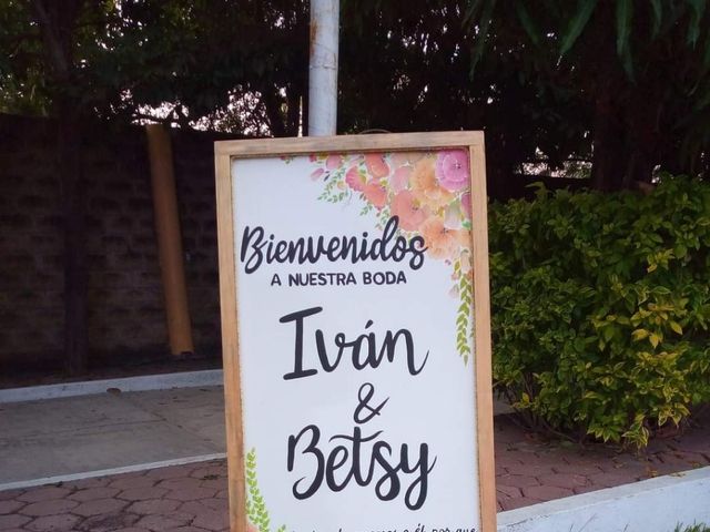 La boda de Iván  y Betsy en Iguala de La Independencia, Guerrero 2