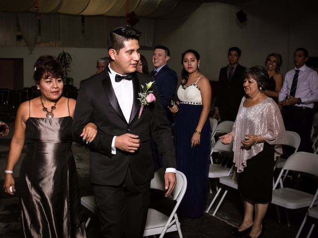 La boda de Esdras y Diana en Irapuato, Guanajuato 24