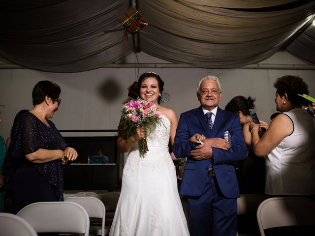 La boda de Esdras y Diana en Irapuato, Guanajuato 25