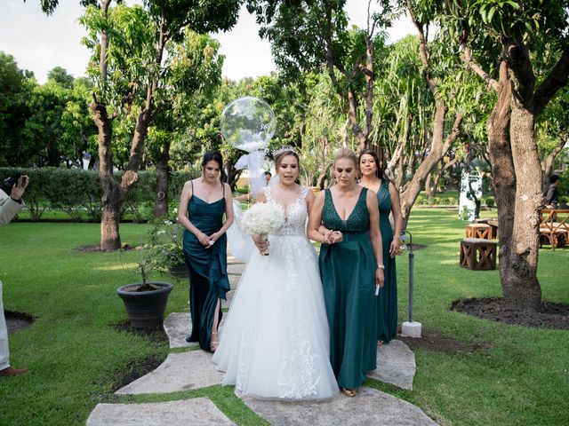 La boda de César y Ivonne en Xochitepec, Morelos 28