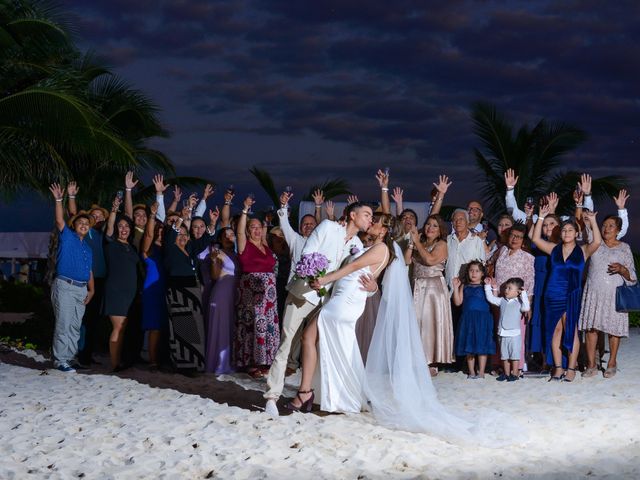 La boda de Carlos y Shanti en Playa del Carmen, Quintana Roo 17
