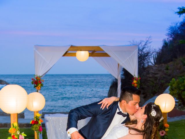 La boda de Gustavo y Erika en Huatulco, Oaxaca 14