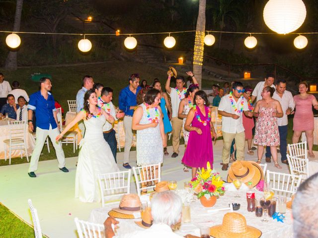 La boda de Gustavo y Erika en Huatulco, Oaxaca 15