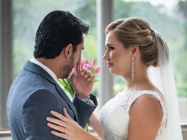 La boda de Miguel Ángel y Jane en Ixtapa Zihuatanejo, Guerrero 17