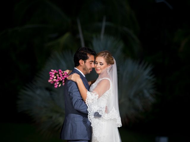 La boda de Miguel Ángel y Jane en Ixtapa Zihuatanejo, Guerrero 23