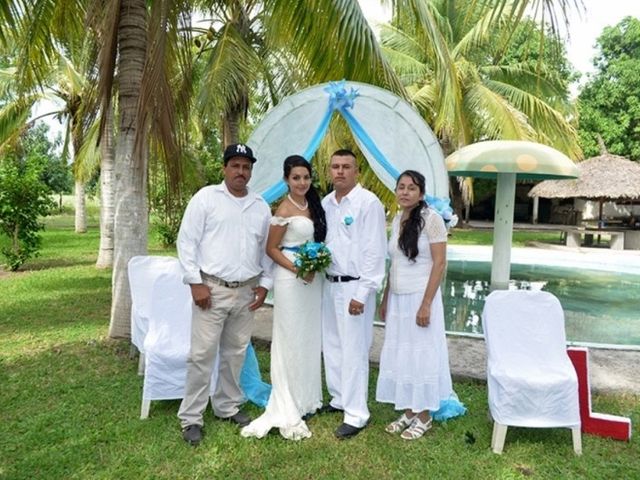 La boda de Miguel y Luz  en Escuinapa, Sinaloa 54