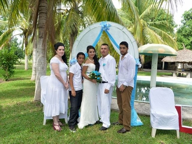 La boda de Miguel y Luz  en Escuinapa, Sinaloa 55