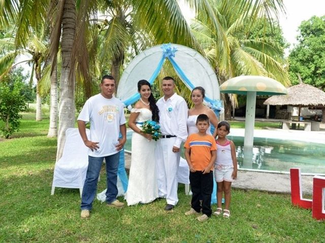 La boda de Miguel y Luz  en Escuinapa, Sinaloa 60