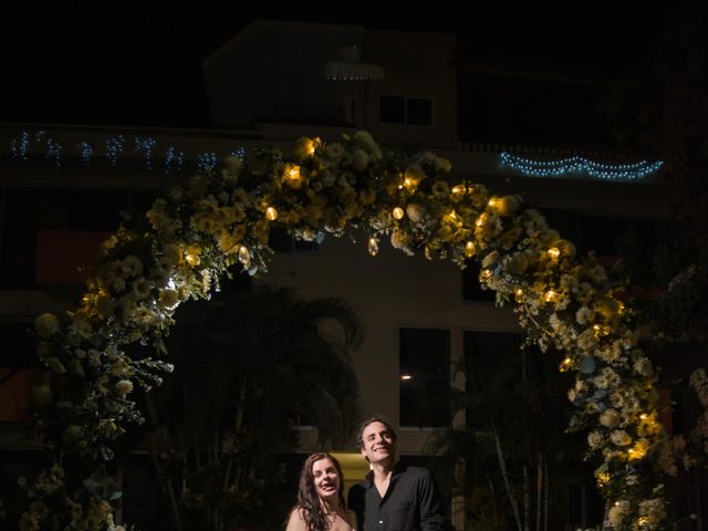 La boda de Renee y Karel en Acapulco, Guerrero 42