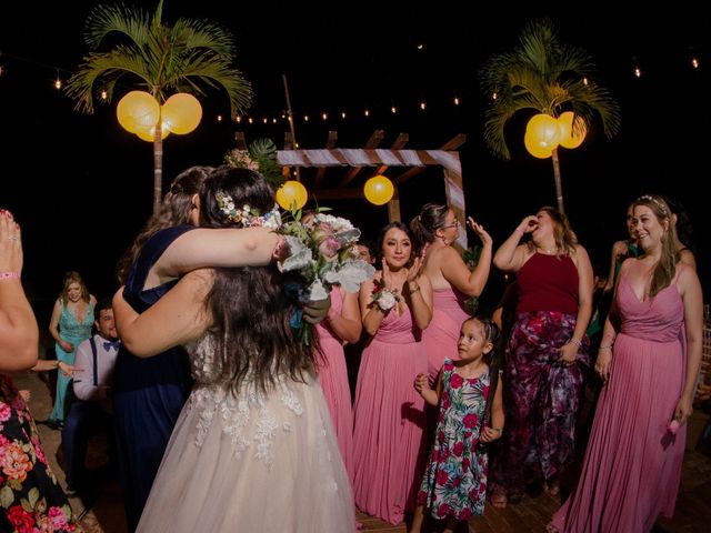 La boda de Alejandro y Nayeli en Ixtapa Zihuatanejo, Guerrero 8