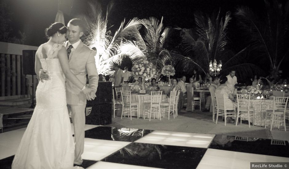 La boda de Rigoberto y Ana Laura en Guaymas-San Carlos, Sonora