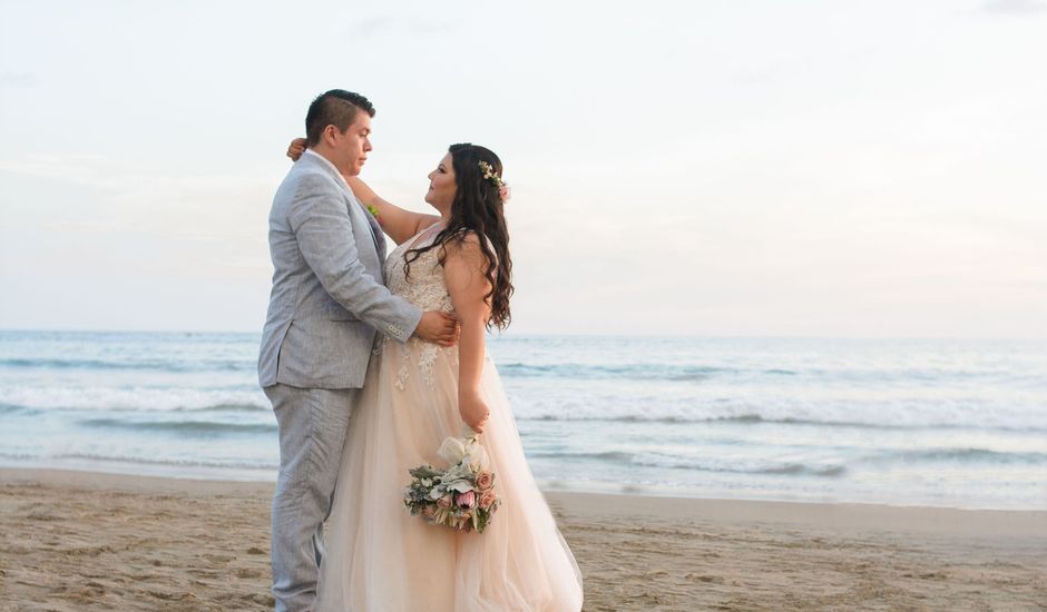 La boda de Alejandro y Nayeli en Ixtapa Zihuatanejo, Guerrero