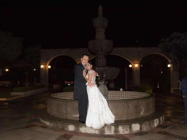 La boda de René y Gaby en Toluca, Estado México 6