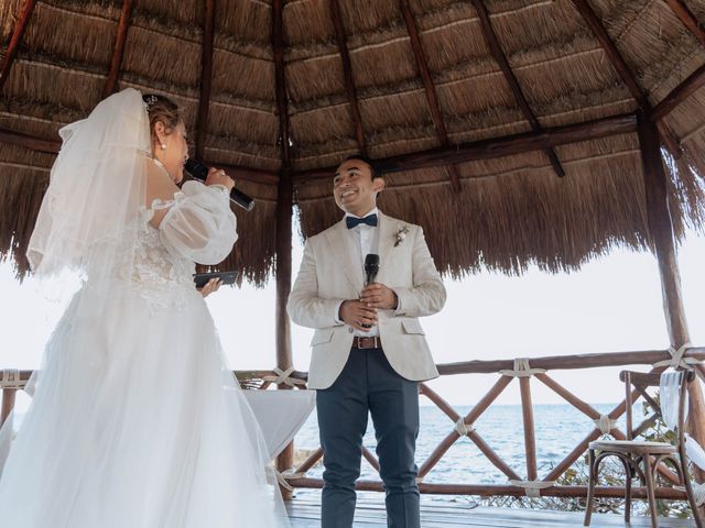 La boda de Oswaldo y Diana en Playa del Carmen, Quintana Roo 23