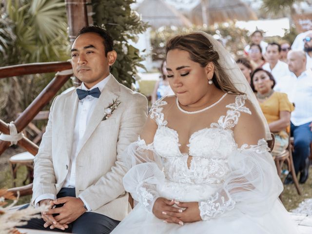 La boda de Oswaldo y Diana en Playa del Carmen, Quintana Roo 24