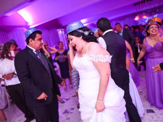 La boda de Juan Carlos y Consuelo en Ciudad Madero, Tamaulipas 89