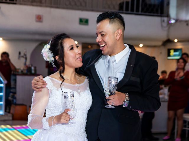 La boda de Rubén Octavio y Myrna Haydee en Iztapalapa, Ciudad de México 10