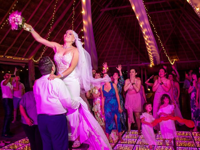 La boda de Guiseppe y Iliana en Playa del Carmen, Quintana Roo 30