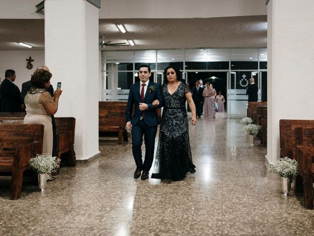La boda de Gilberto y Treisy en San Nicolás de los Garza, Nuevo León 25