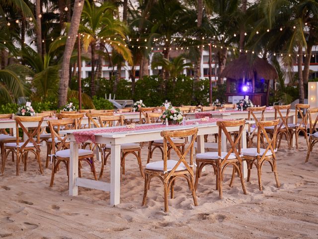 La boda de Marcos y Dayana en Cozumel, Quintana Roo 36