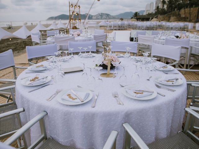 La boda de Michael y Malu en Acapulco, Guerrero 20