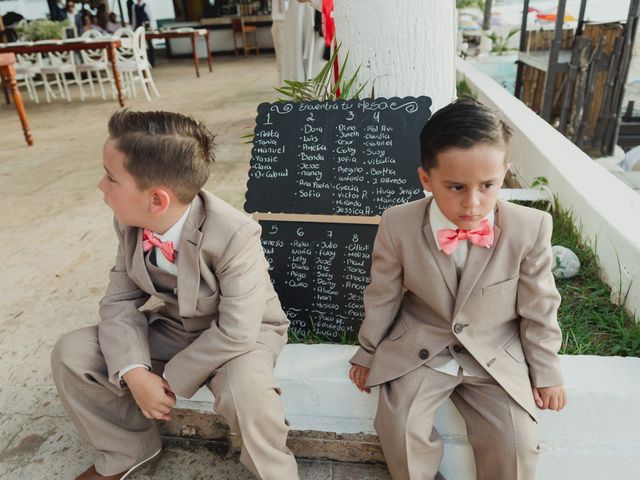 La boda de Omar y Minely en Puerto Vallarta, Jalisco 27