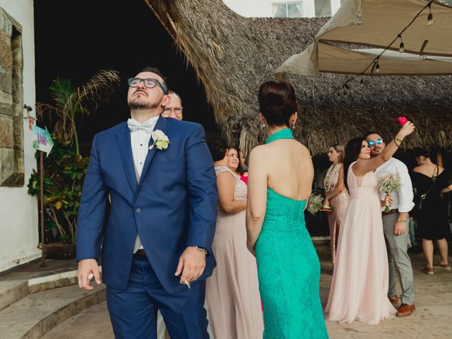 La boda de Omar y Minely en Puerto Vallarta, Jalisco 28