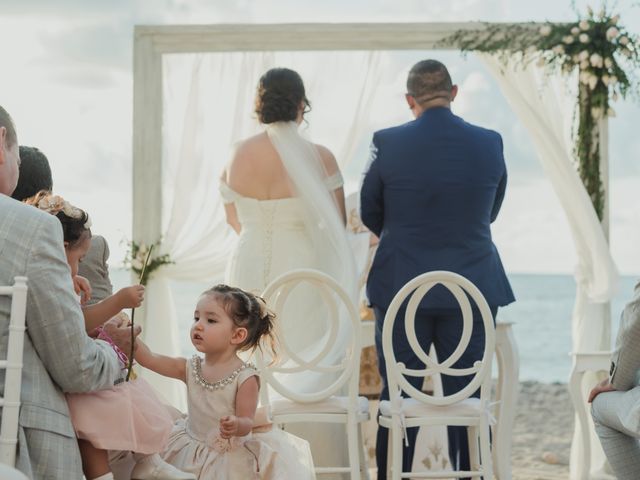 La boda de Omar y Minely en Puerto Vallarta, Jalisco 56