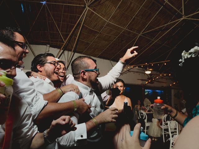 La boda de Omar y Minely en Puerto Vallarta, Jalisco 99